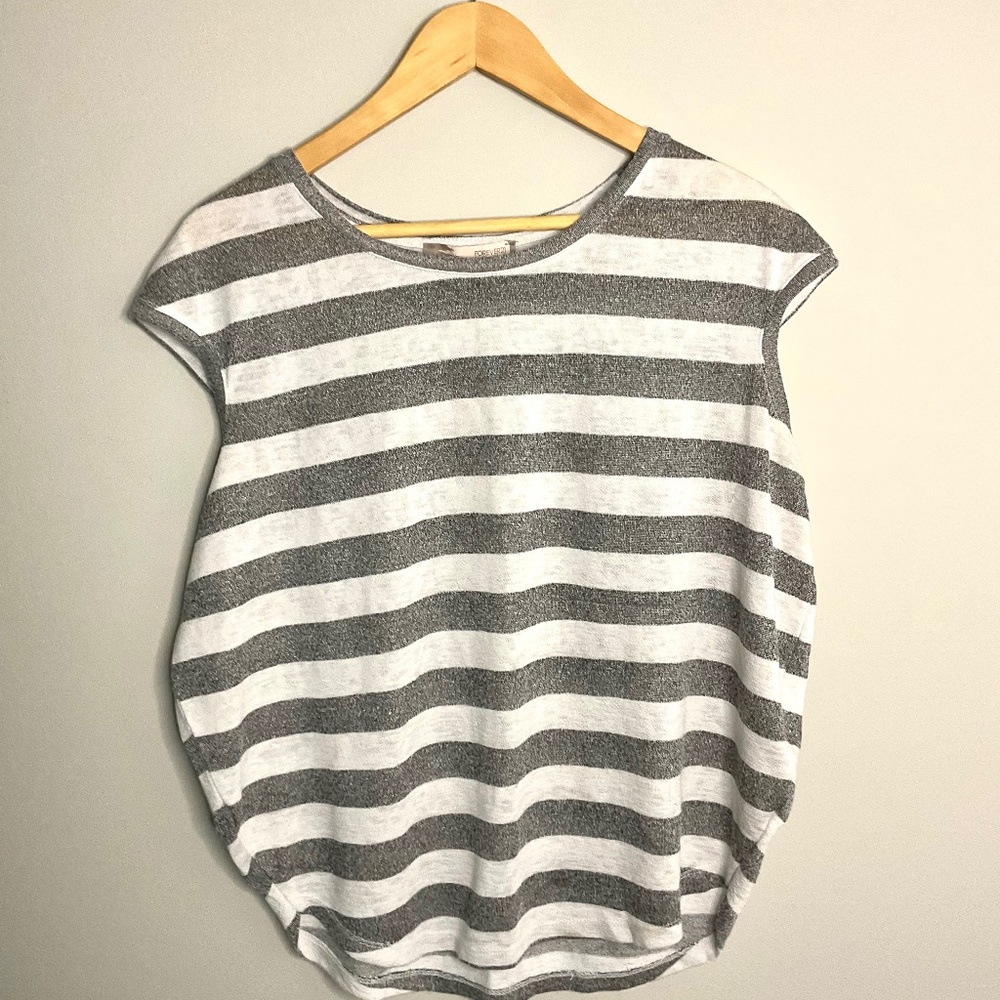 Forever 21 Sleeveless Striped Shirt